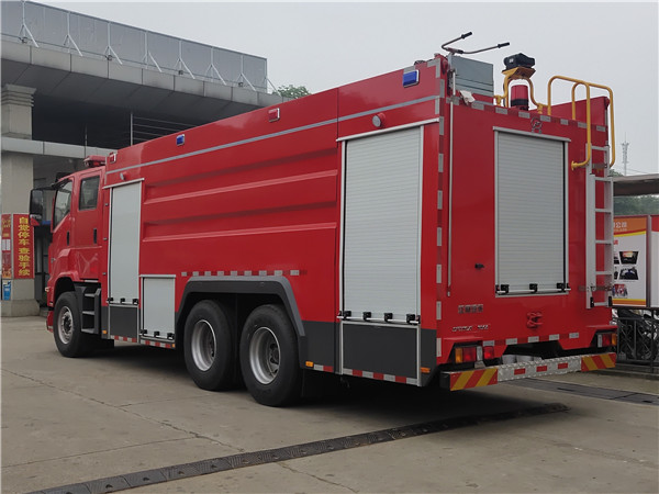 16吨消防车
